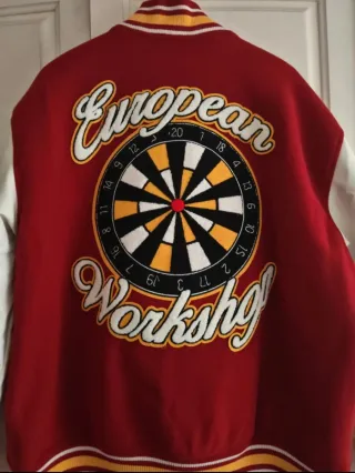 Chaqueta estilo beisbolera