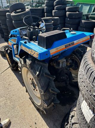 Tractor Iseki Azul para despiece