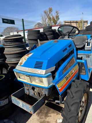 Tractor Iseki Azul para despiece