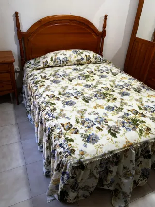 Cama 1.35 Madera y Tela