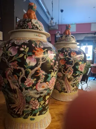 Pareja Tibores Chinos familia noire. Vintage