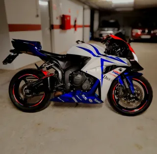 Honda CBR 600rr Sportbike Azul/Blanco