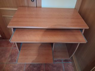 Escritorio, mesa de ordenador de madera