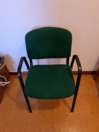 Silla confidente verde y negra