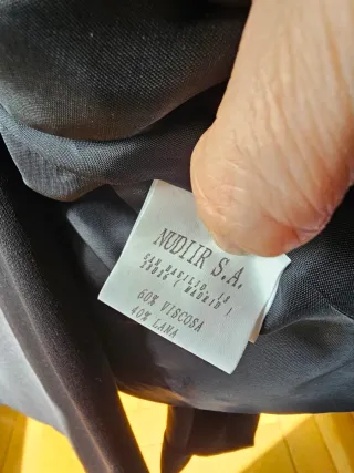 Traje de falda negro