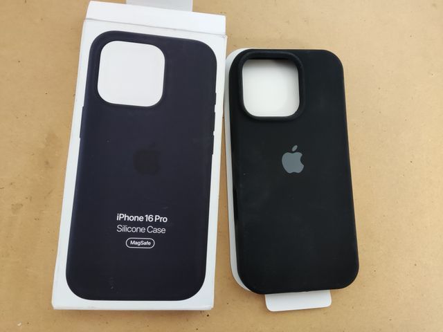 Funda Apple Silicona MagSafe iPhone 16 pro Negra