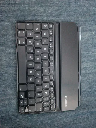 Teclado Logitech Bluetooth iPad Mini