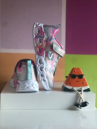 Skechers Color Loving Talla 33 .