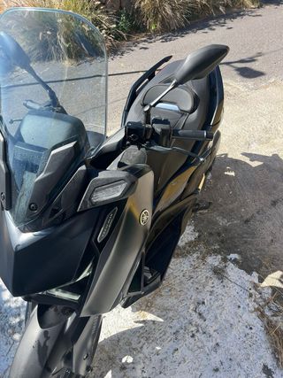 Yamaha X-MAX 125 Tech MAX Negra