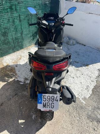 Yamaha X-MAX 125 Tech MAX Negra