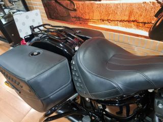 Harley Davidson Softail Heritage Negra