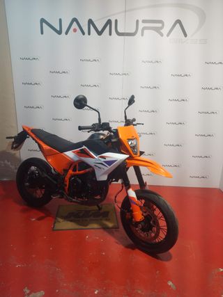 KTM 390 SMR 2025 Supermotard Naranja