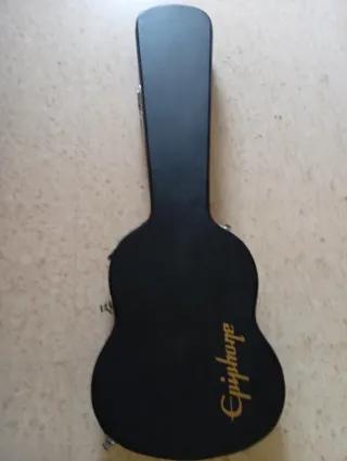 Bajo Eléctrico Epiphone Corta Escala con maleta,