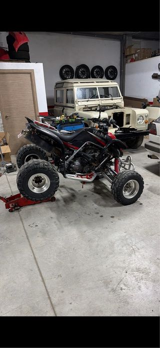 Yamaha Raptor 660R Quad Negro/Rojo