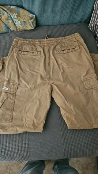 Pantalón cargo Lefties beige