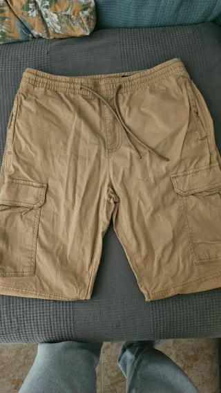 Pantalón cargo Lefties beige