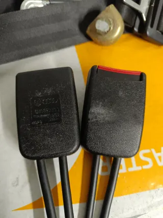 Encaixes cintos traseiros vw polo 6n