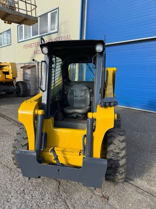 Minicargadora Gehl R150