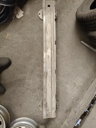 Traviesa Trasera Mercedes GLC 2023