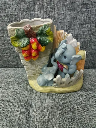 Portapenne con elefanti e uva