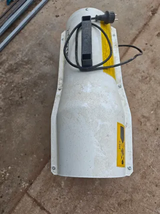 Generador o calefactor de aire caliente