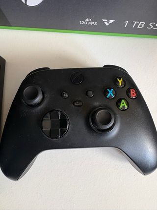 Xbox Series X 1TB + Mando + Caja