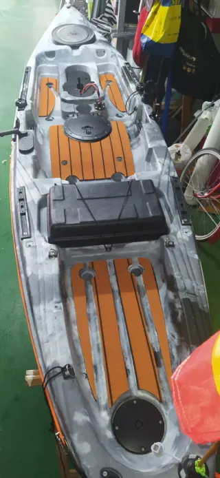 Kayak Galaxy Wahoo S motor sonda y baterias