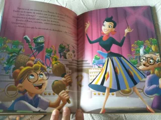 Descubriendo a los Robinsons (Clásicos Disney) ...