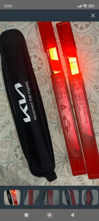 Triángulos de seguridad Kia