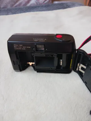 Fotocamera analogica Yashica AF-mini