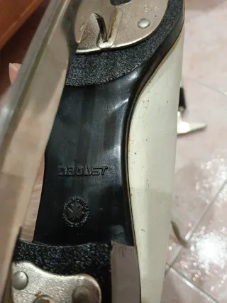 Pattini di ghiaccio bianchi