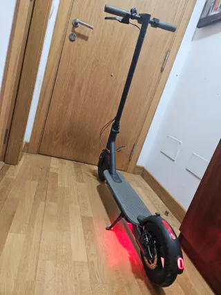 Patinete Eléctrico Xiaomi Mi 365