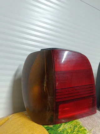 Faróis traseiros vw polo 6n
