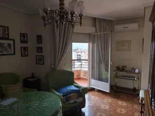 Zona colon. Piso 264m² con terraza y trastero
