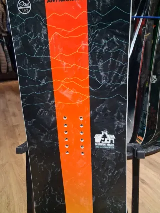 Tabla Snowboard 153 GNU Antigravity
