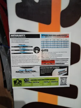 Tabla Snowboard 153 GNU Antigravity