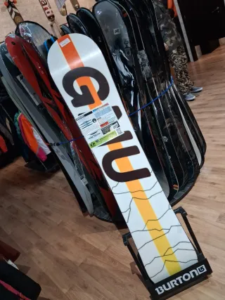 Tabla Snowboard 153 GNU Antigravity