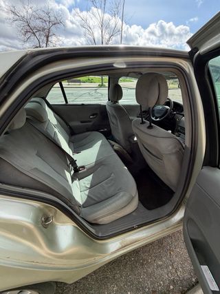 Renault Laguna - 1.8 - Gasolina - Manual - 180.000