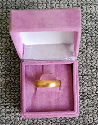 Alianza oro 18K clásica