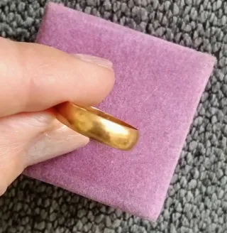 Alianza oro 18K clásica