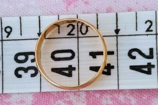 Alianza oro 18K clásica