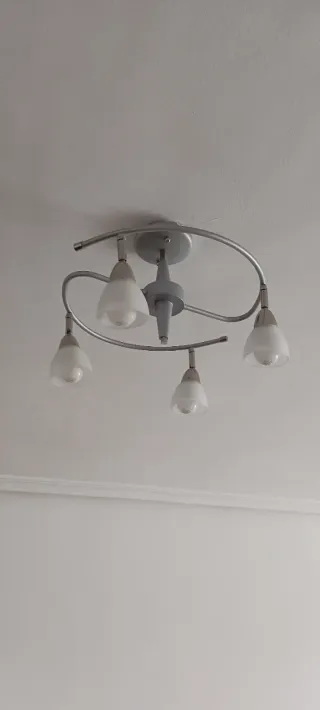 Lámpara colgante comedor beige y gris