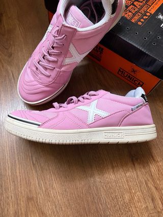 Zapatillas Munich rosas talla 38
