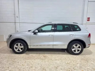 Volkswagen Touareg 2012