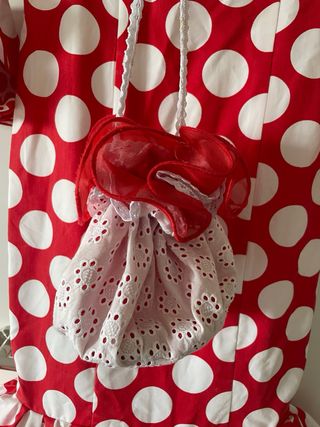 Traje de flamenca rojo y blanco