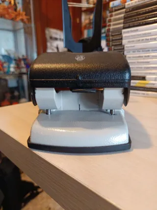 Perforadora M-261 España