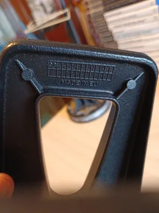 Perforadora M-261 España