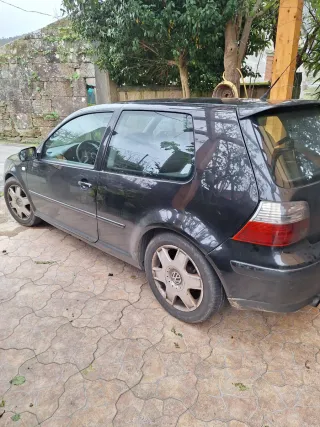 Volkswagen Golf 2000