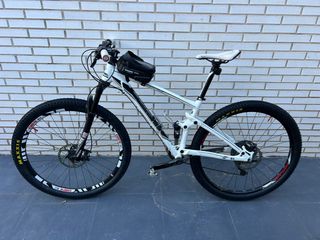 Bicicleta Merida MTB 29” doble suspensión