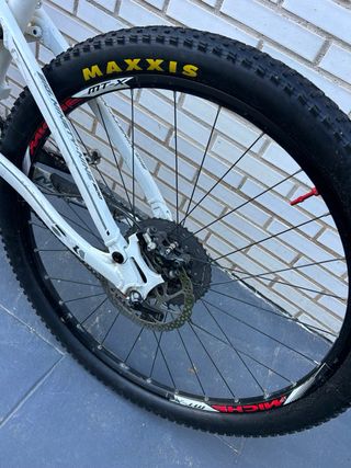 Bicicleta Merida MTB 29” doble suspensión